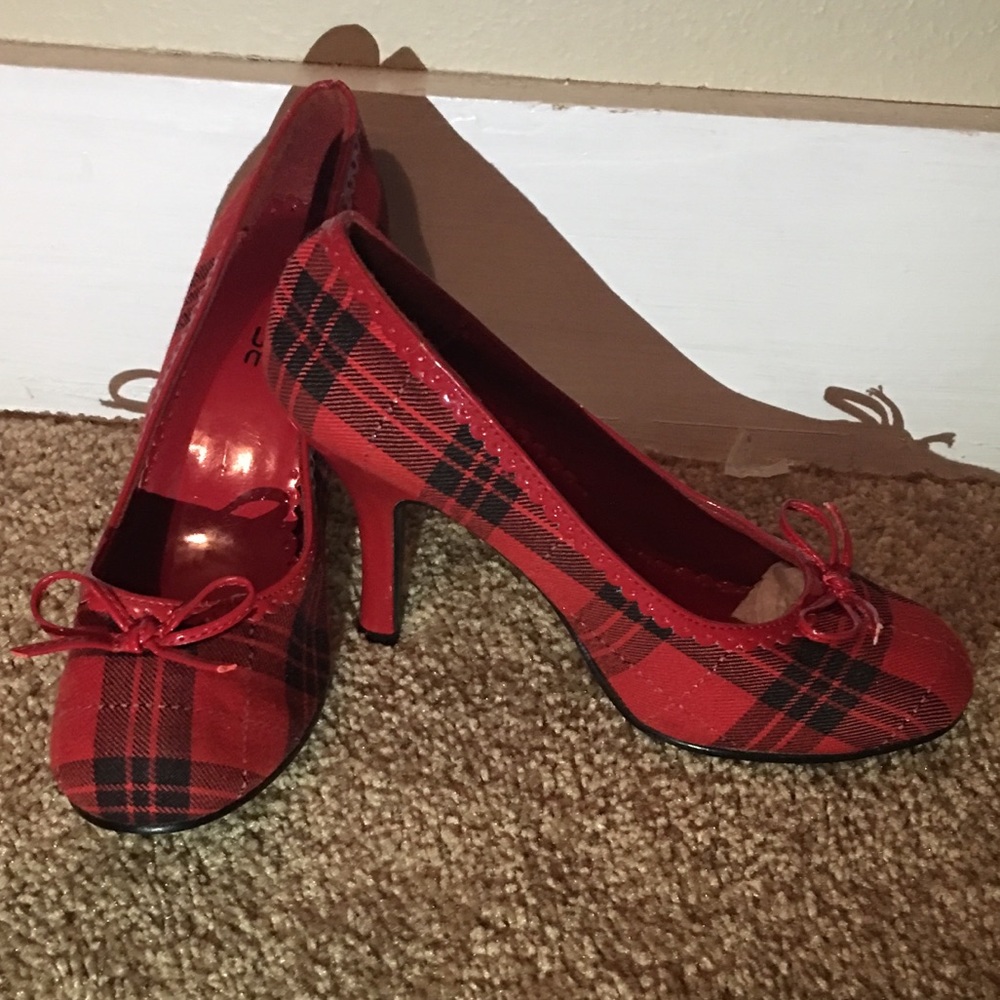 Plaid heels